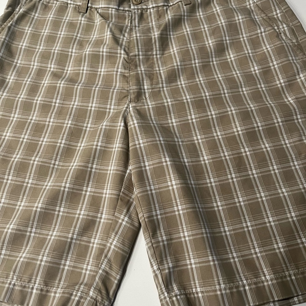 Men’s PGA Tour Tan and White Plaid  Golf Shorts Size 36